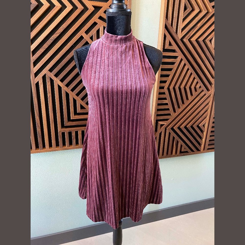 Mudd Mock Neck Velvet A-Line Sleeveless Dress - Plum
